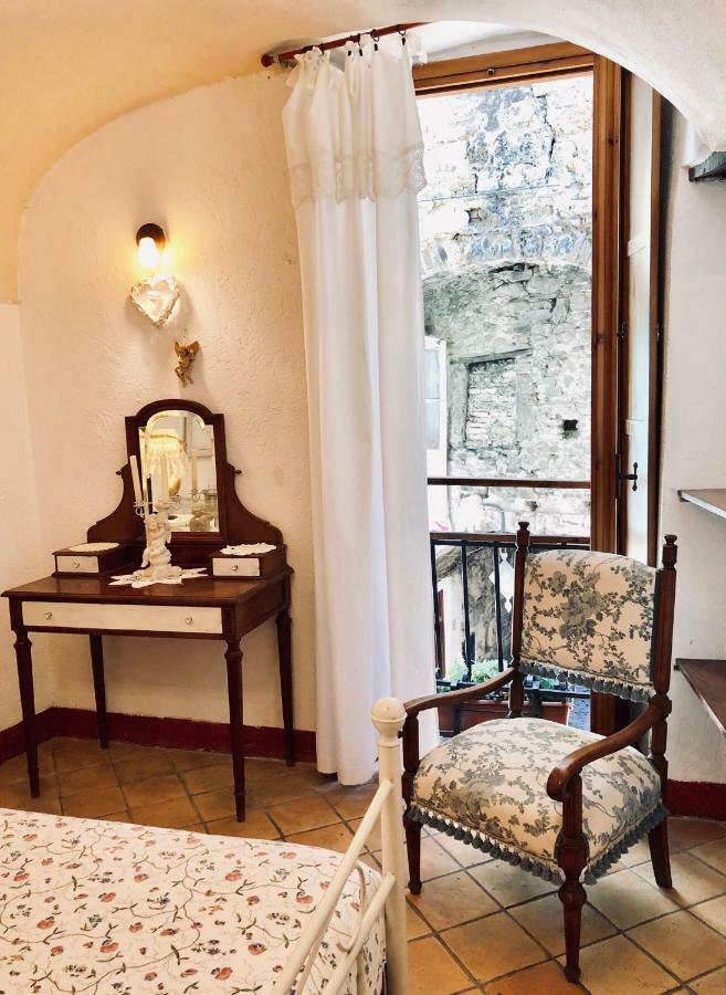 Stecado Caste - Dimora Storica Nel Cuore Del Paese Dolceacqua Zewnętrze zdjęcie